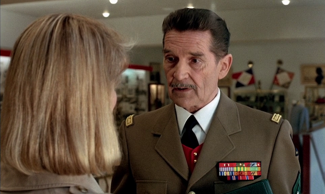 Pierre Schoendoerffer - L'honneur d'un capitaine AKA A Captain's Honor (1982)-poster