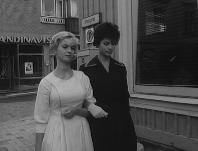 Ljuvlig är sommarnatten (1961) by Arne Mattsson-poster