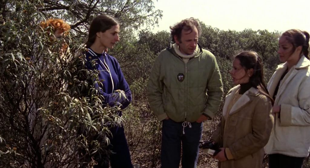 Mamá cumple 100 años / Mama Turns 100 (1979) Carlos Saura, Geraldine Chaplin, Amparo Muñoz, Fernando Fernán Gómez, Comedy, Drama, Fantasy-poster