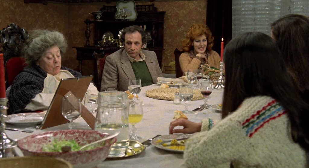 Mamá cumple 100 años / Mama Turns 100 (1979) Carlos Saura, Geraldine Chaplin, Amparo Muñoz, Fernando Fernán Gómez, Comedy, Drama, Fantasy-poster