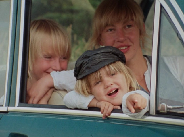 Månen är en grön ost (1977)-poster