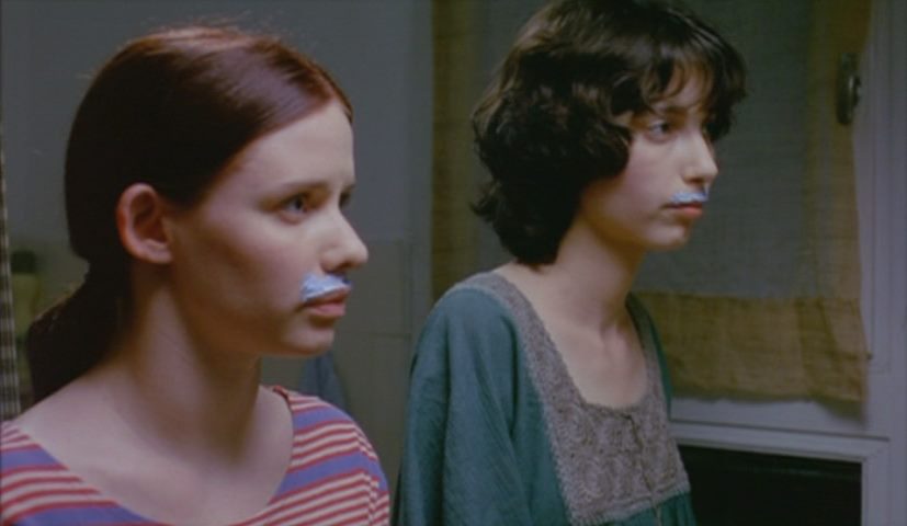 Medurat Hashevet / Campfire (2004) Joseph Cedar, Michaela Eshet, Hani Furstenberg, Moshe Ivgy, Drama-poster