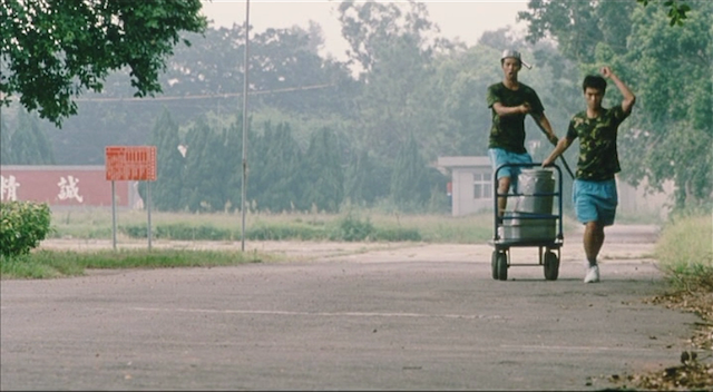 Fu-chun Hsu - Meng you xia wei yi AKA Holiday Dreaming (2004)-poster