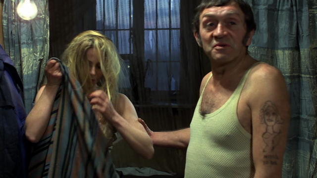 Teddy Bear (1981) DVDRip [1,37GB]-poster