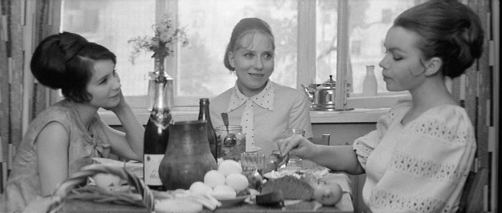 Debut AKA Nachalo AKA The Beginning (1970) Gleb Panfilov, Inna Churikova, Valentina Telichkina, Tatyana Stepanova-poster