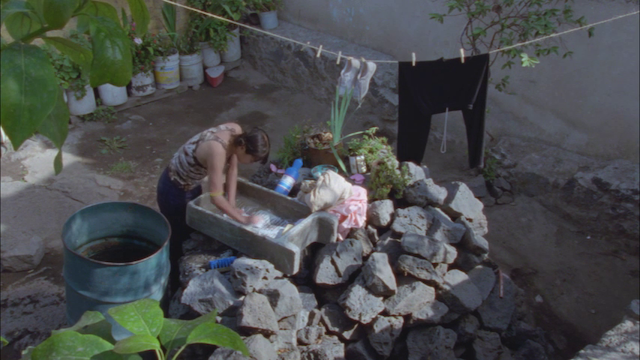 Nadie te oye- Perfume de violetas (2001)-poster