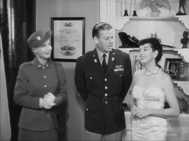 Never Wave at a WAC (1953) Norman Z. McLeod, Rosalind Russell, Paul Douglas, Marie Wilson, Adventure, Comedy, Romance-poster