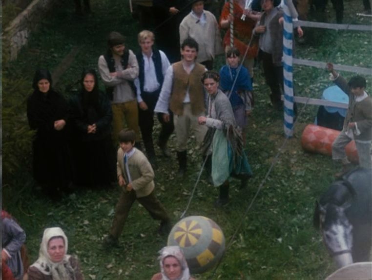 Perinbaba / The Feather Fairy (1985) Juraj Jakubisko, Giulietta Masina, Petra Vancíková, Tobias Hoesl, Comedy, Fantasy, Romance-poster