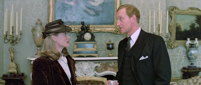 Plenty (1985)-poster