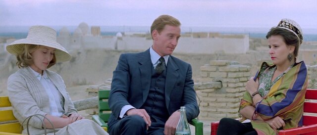 Plenty (1985)-poster