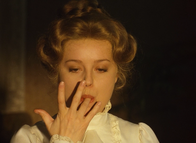 Postriziny (1981) | Worldscinema | Download Free-poster