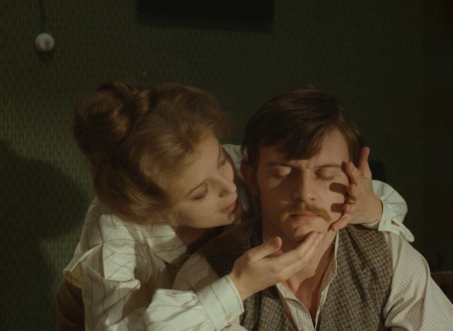 Postriziny (1981) | Worldscinema | Download Free-poster