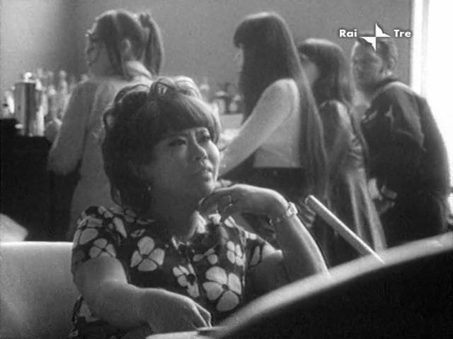 Postwar History of Japan as Told by a Bar Hostess (1970) Shôhei Imamura, Chieko Akaza, Etsuko Akaza, Tami Akaza, Documentary-poster