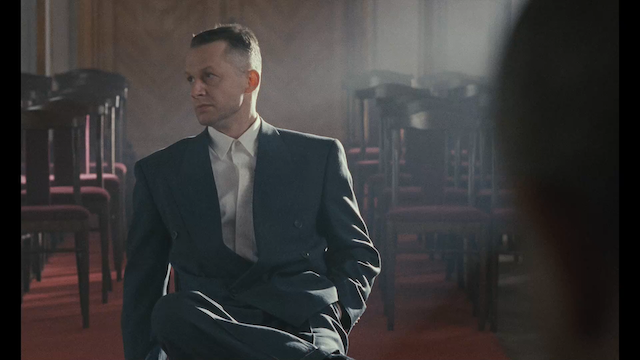 Psy (1992) | worldscinema.org-poster