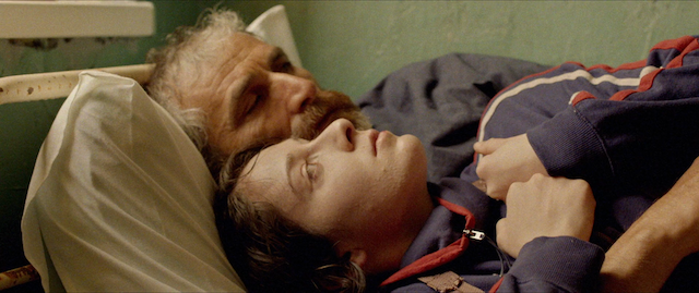 Razzhimaya kulaki (2021)-poster