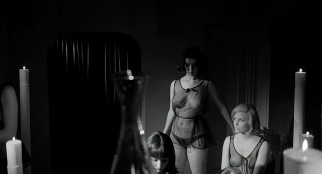 Red Roses of Passion (1966) | Worldscinema | Download Free-poster