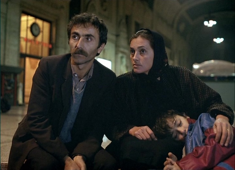 Journey of Hope (1990) Xavier Koller, Necmettin Çobanoglu, Nur Sürer, Emin Sivas-poster