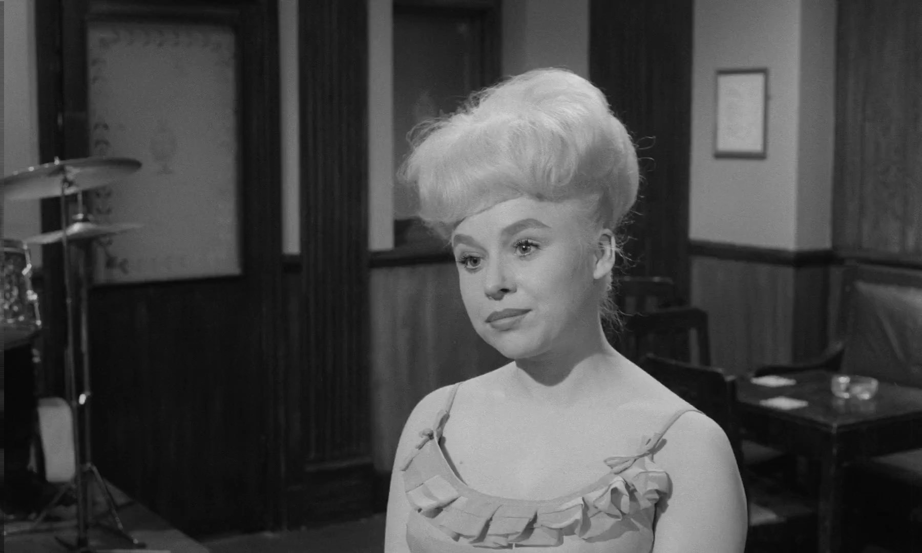 Sparrows Can’t Sing (1963)-poster