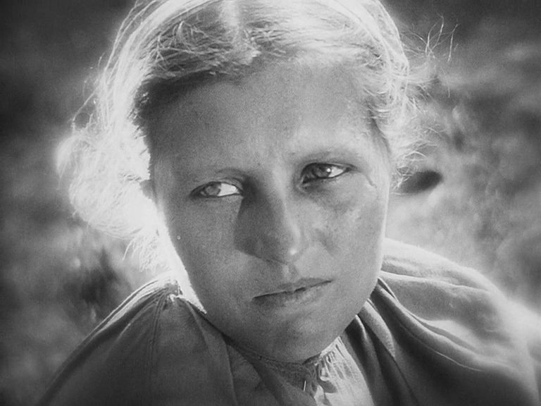 Staroye i novoye / The General Line (1929) Grigoriy Aleksandrov, Sergei M. Eisenstein, Marfa Lapkina, M. Ivanin, Konstantin Vasilyev, Drama-poster