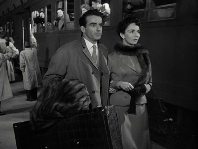 Stazione Termini / Terminal Station Indiscretion (1953) Vittorio De Sica, Jennifer Jones, Montgomery Clift, Gino Cervi, Drama, Romance-poster