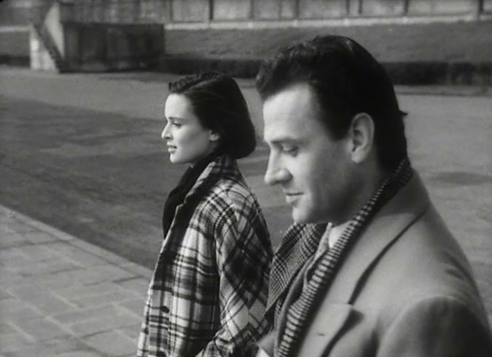 Story of a Love Affair (1950) Michelangelo Antonioni, Lucia Bosé, Massimo Girotti, Ferdinando Sarmi, Crime, Drama, Romance-poster