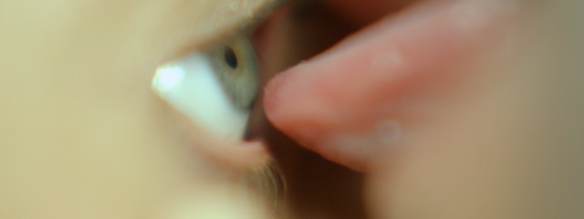 Suntan (2016)-poster