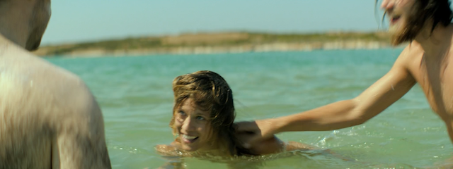 Suntan (2016)-poster