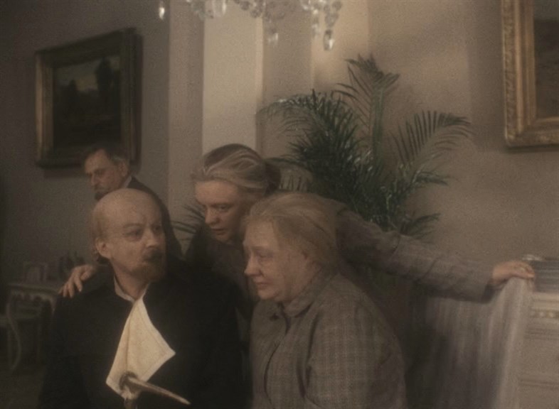 Telets / Taurus (2001) Aleksandr Sokurov, Leonid Mozgovoy, Mariya Kuznetsova, Sergey Razhuk, Drama-poster