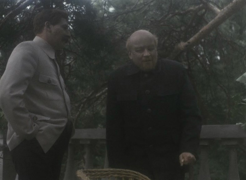 Telets / Taurus (2001) Aleksandr Sokurov, Leonid Mozgovoy, Mariya Kuznetsova, Sergey Razhuk, Drama-poster