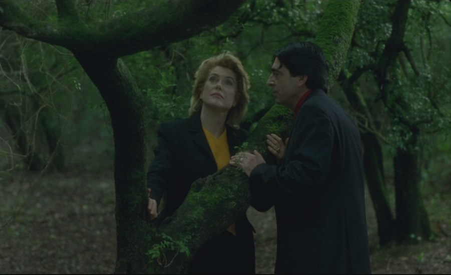 The Convent (1995) Manoel de Oliveira, Catherine Deneuve, John Malkovich, Luís Miguel Cintra, Drama, Mystery-poster