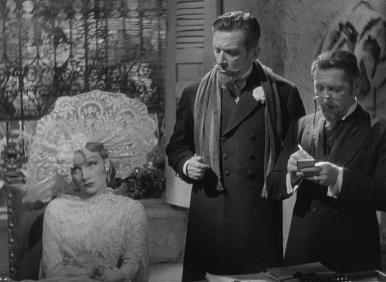 The Devil Is a Woman (1935) Josef von Sternberg, Marlene Dietrich, Lionel Atwill, Edward Everett Horton, Comedy, Drama, Romance-poster