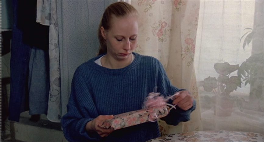 Tulitikkutehtaan tyttö / The Match Factory Girl (1990) Aki Kaurismäki, Kati Outinen, Elina Salo, Esko Nikkari, Drama, Comedy-poster