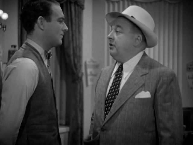 Traveling Saleslady (1935)-poster