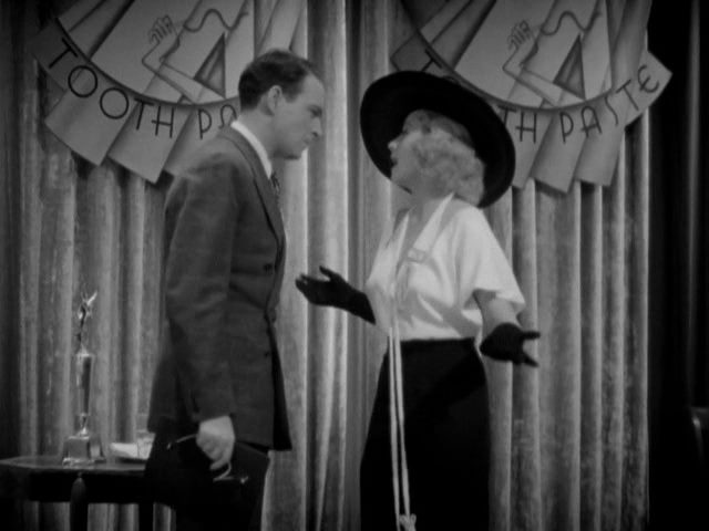 Traveling Saleslady (1935)-poster