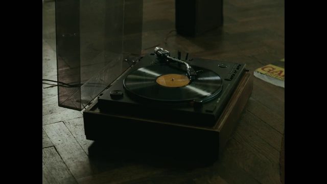 Rodrigo Moreno - Un mundo misterioso AKA A Mysterious World (2011)-poster