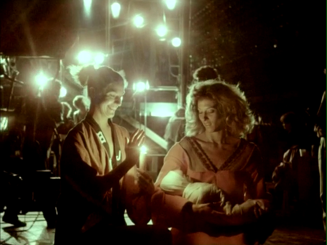 Une bonne à tout faire (1981)-poster