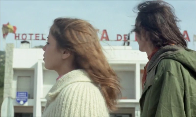 Georges Friedland - Une vierge pour Saint-Tropez AKA A Virgin for St. Tropez (1975)-poster