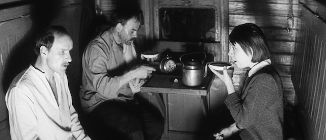 V ogne broda net (1967)-poster