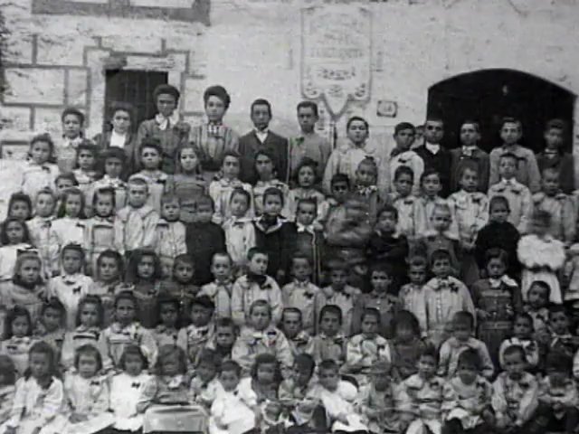 Juan A. Gamero - Vivir la utopía AKA Living Utopia (1997)-poster