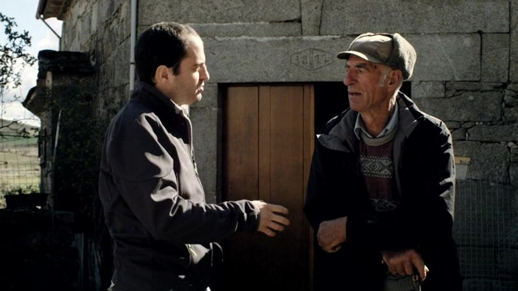 (Be)longing AKA Volta à Terra (2014) Laurence Ferreira Barbosa, João Pedro Plácido-poster