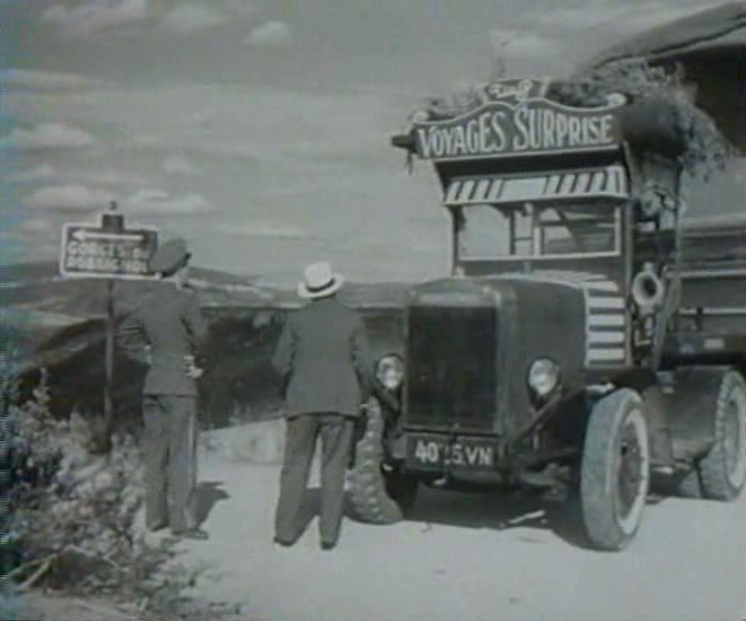 Voyage surprise (1947) Pierre Prévert, Thérèse Aspar, Maurice Baquet, René Bourbon-poster