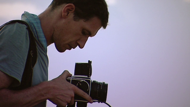 The Life and Time of Tim Hetherington (2013) by Sebastian Junger-poster