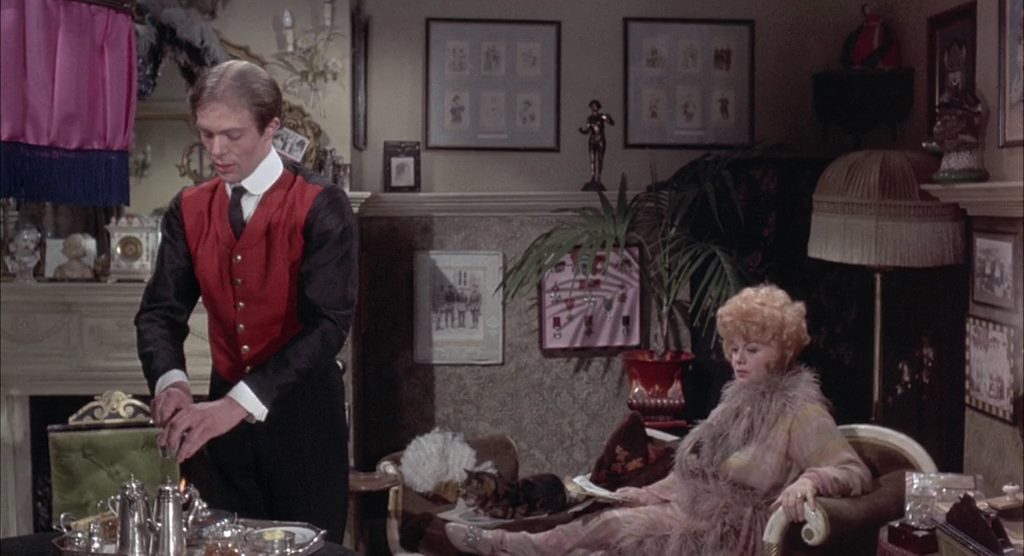 Whoever slew Auntie Roo? (1972) Curtis Harrington, Shelley Winters, Mark Lester, Chloe Franks, Horror, Thriller-poster