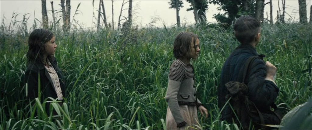 Wolfskinder / Wolf Children (2013) Rick Ostermann, Levin Liam, Helena Phil, Vivien Ciskowski, Drama, History-poster