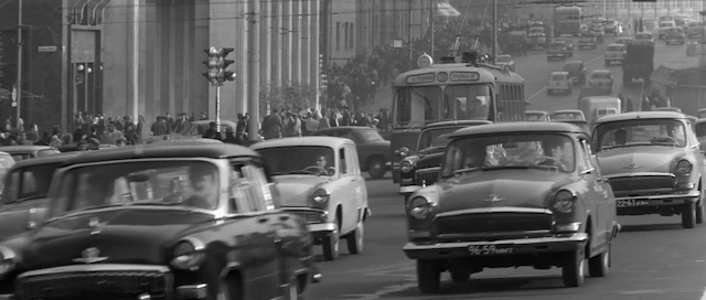 Ya shagayu po Moskve (1964) | Worldscinema | Download Free-poster