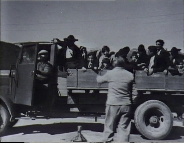 Zeit des Schweigens und der Dunkelheit (1982) | Worldscinema | Download Free-poster